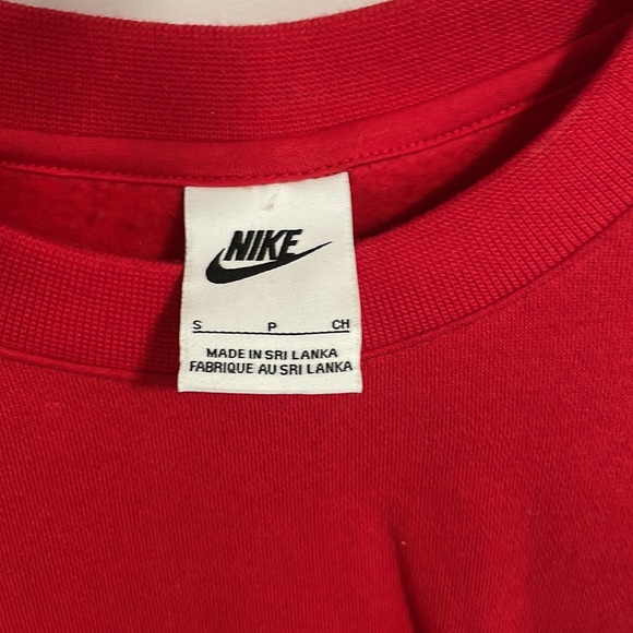 Nike Sweatshirts - Picture 5 of 6